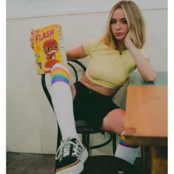 Hot Chaussettes The Classics Knee High Rainbow Pride Chaussettes Lifestyle