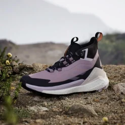Chaussures de randonnée Terrex Free Hiker 2 Gore-Tex W Preloved Fig Silver Dawn Aurora Black Femme Chaussures Rando Femme