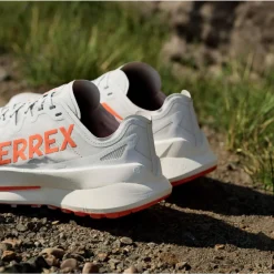 New Chaussures de trail Terrex Agravic Speed Ultra Cloud White / Impact Orange / Dash Grey Homme Chaussures Trail Homme