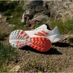 New Chaussures de trail Terrex Agravic Speed Ultra Cloud White / Impact Orange / Dash Grey Homme Chaussures Trail Homme