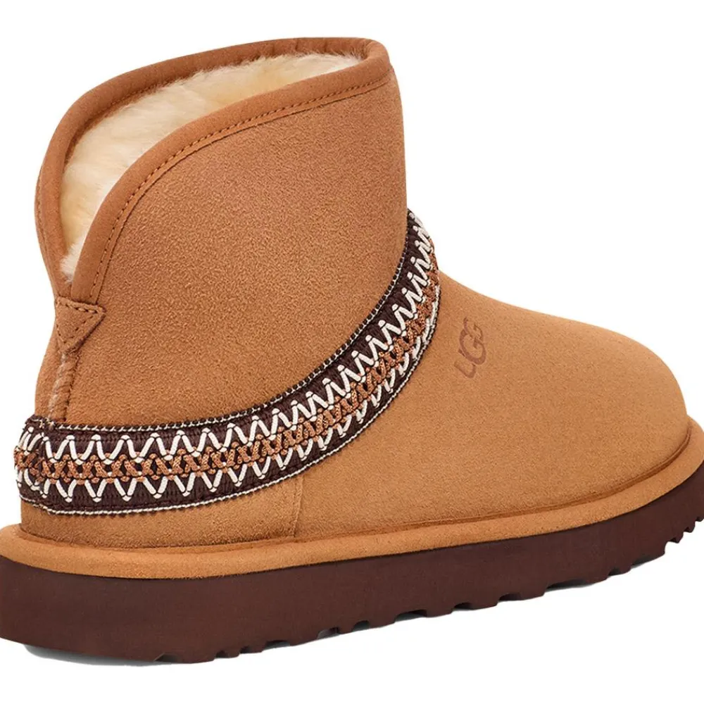 Chaussures Lifestyle<UGG Chaussures W Classic Mini Crescent Chestnut