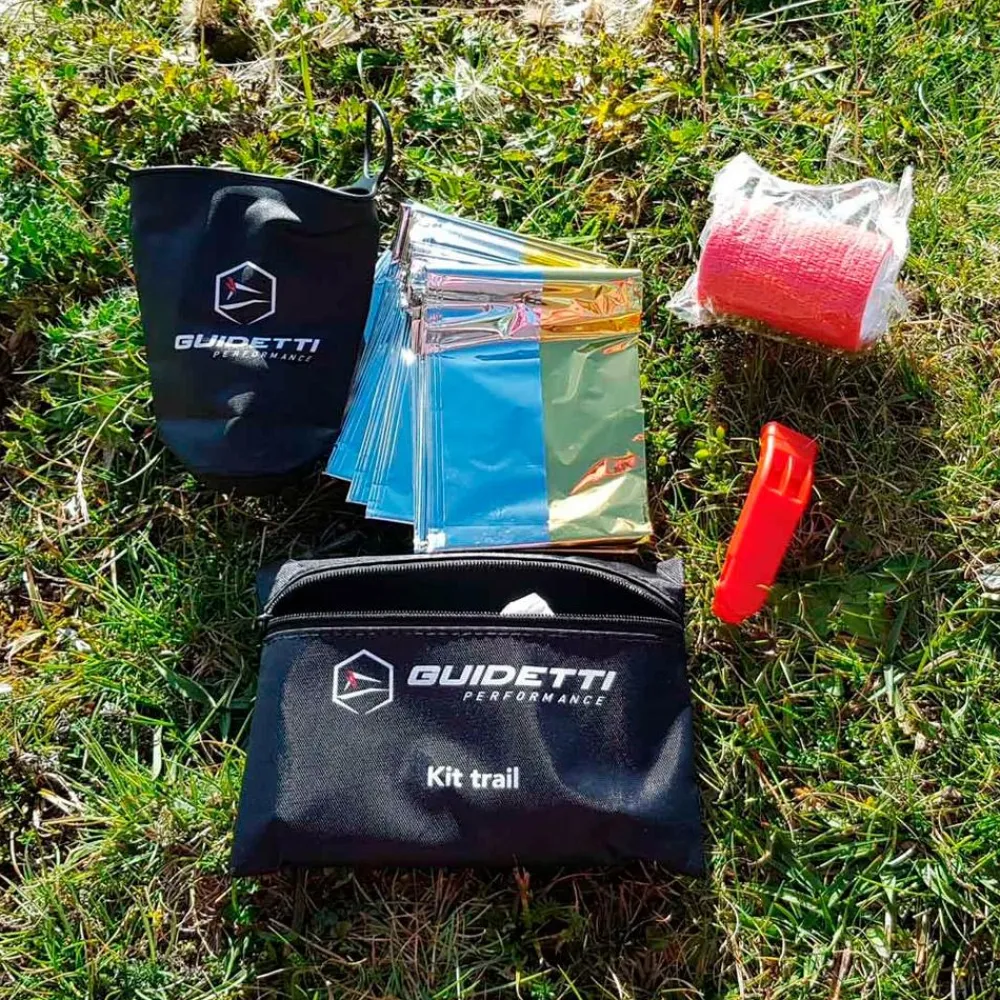Couverture de survie Kit Trail Black Red Accessoires Bivouac