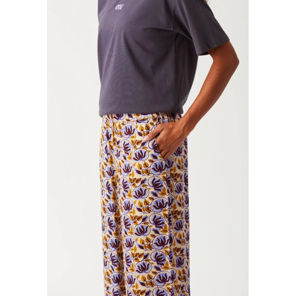 Pantalon - Short<Picture Pantalon Tylita Printed Pants Alpine Thistle Print