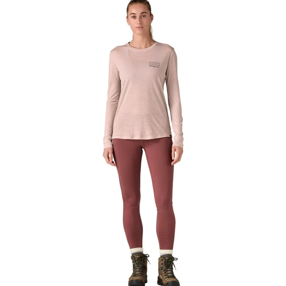Sale Tee-shirt de rando W's Long-Sleeved Capilene Cool Merino Graphic Shirt Fitz Roy Strata Shroom Taupe Tee Shirt|T-Shirt Randonnée